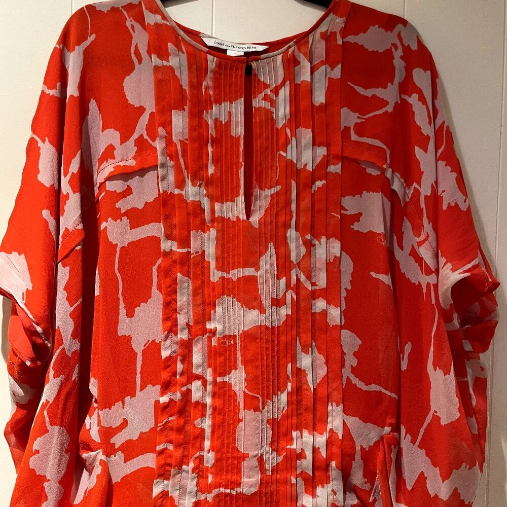 🔥 DIANE VON FURSTENBERG just dry cleaned 100% SILK BATWING BLOUSE ORANGE & CREAM
